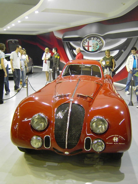 Alfa_Romeo_8C_2900B_Lemans.jpg